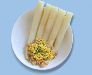 28. Asperges à la polonaise (1)