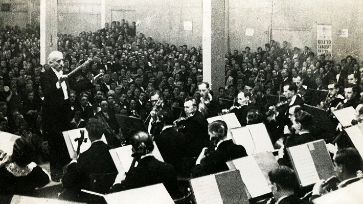Toscanini dirige le premier concert de l'Orchestre Symphonique de Palestine